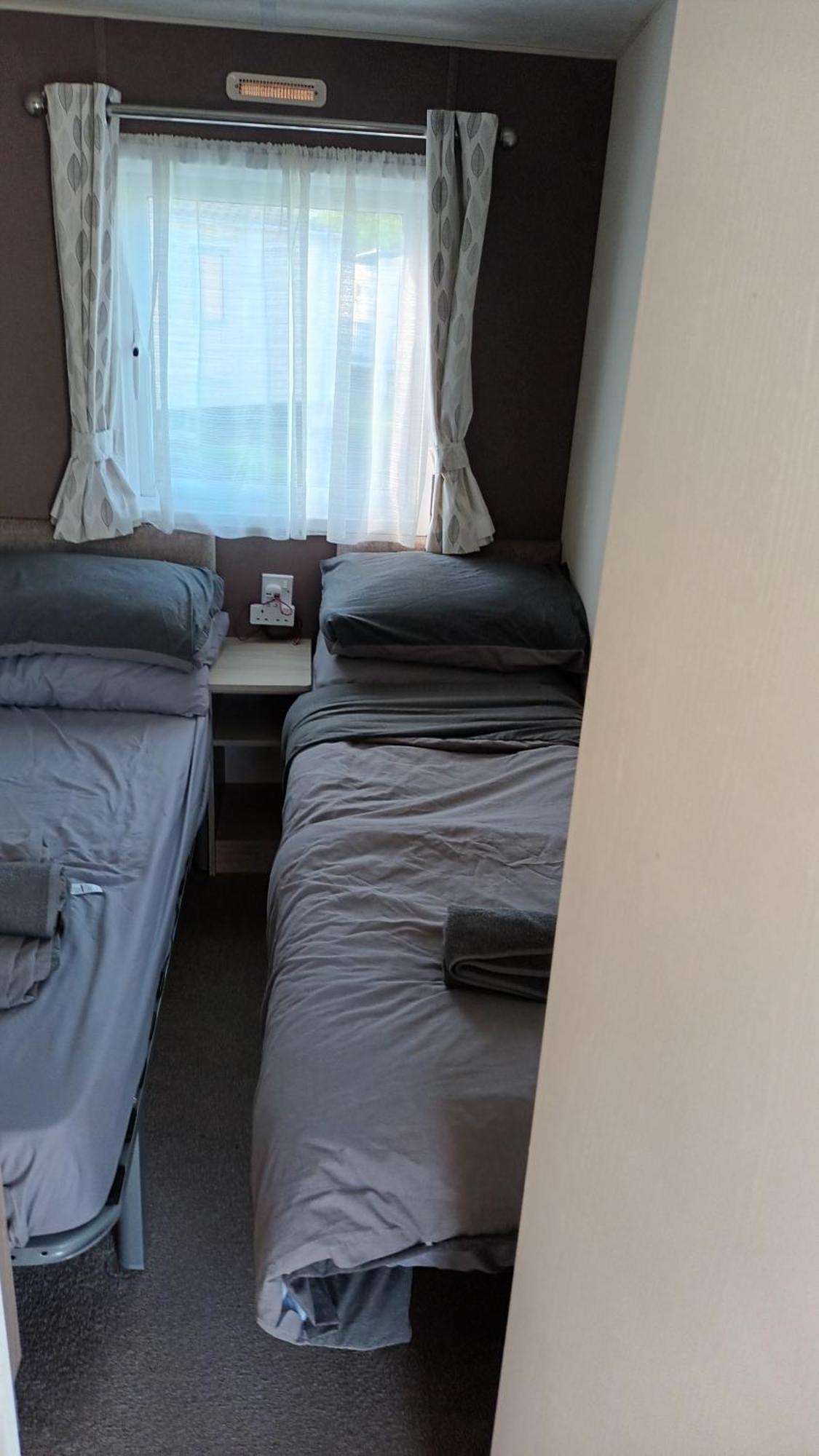 ホテル Butlins Minehead Caravan 120 River Cove Passes Included エクステリア 写真