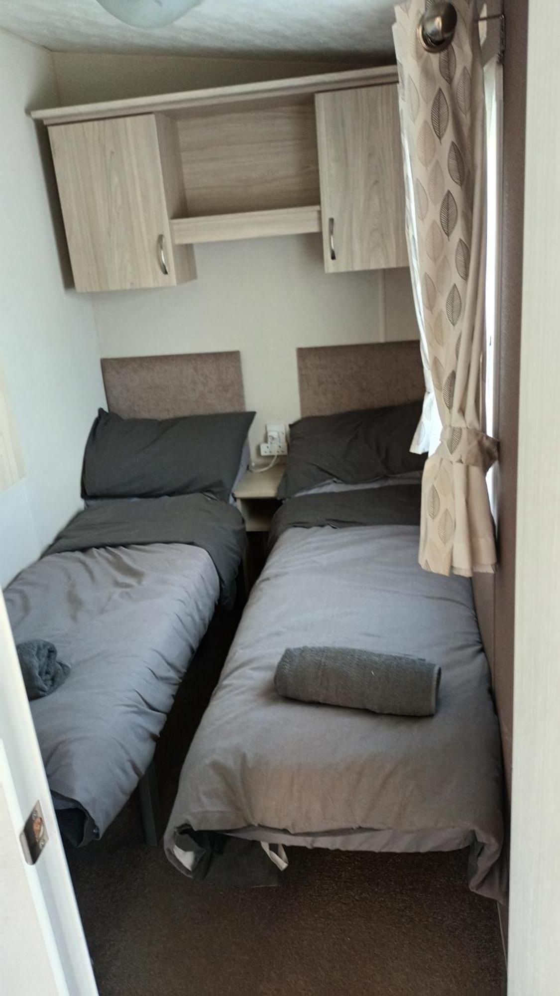 ホテル Butlins Minehead Caravan 120 River Cove Passes Included エクステリア 写真