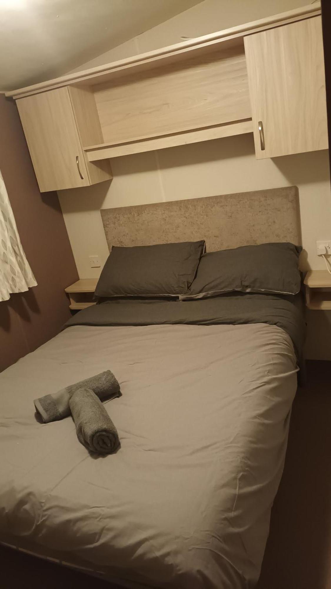 ホテル Butlins Minehead Caravan 120 River Cove Passes Included エクステリア 写真