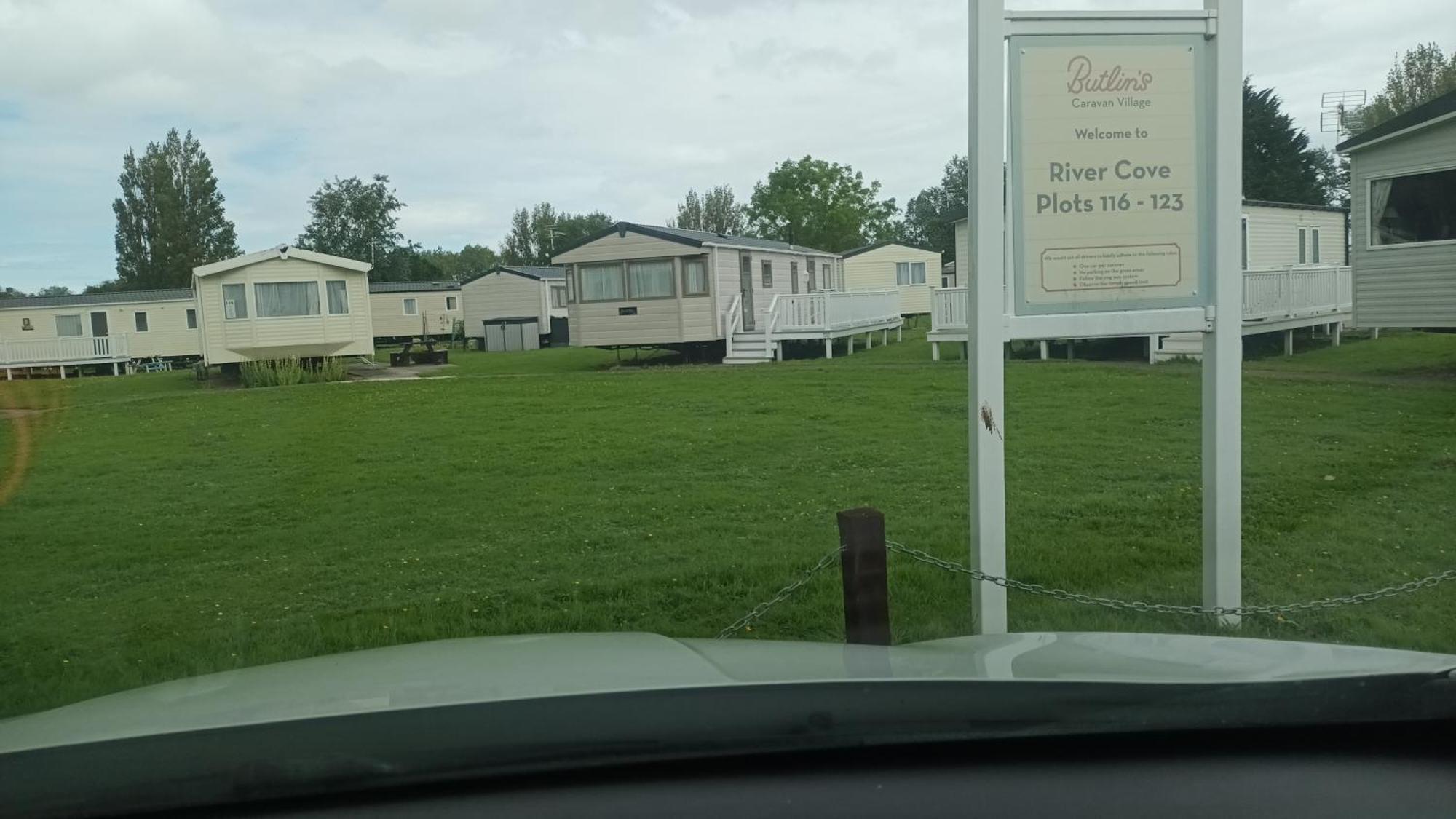 ホテル Butlins Minehead Caravan 120 River Cove Passes Included エクステリア 写真